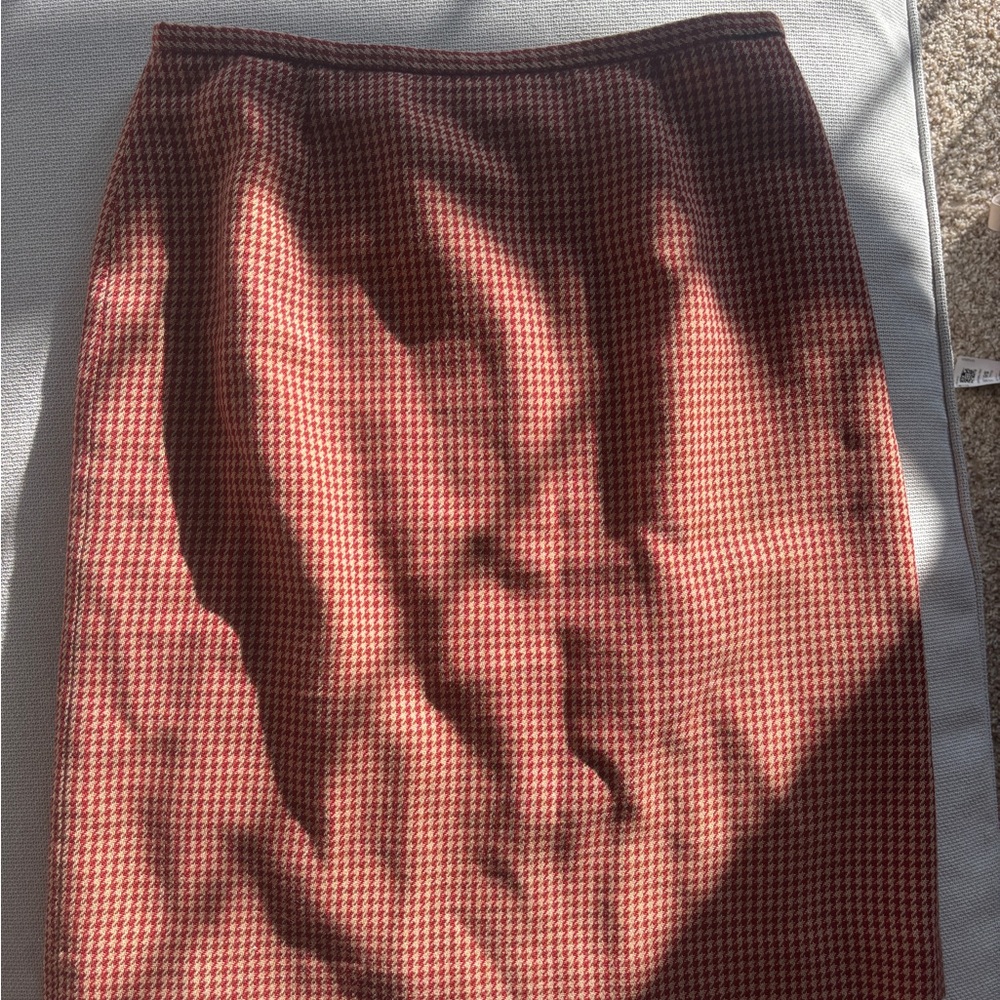 AnnTaylor Houndstooth Skirt - Red and cream
